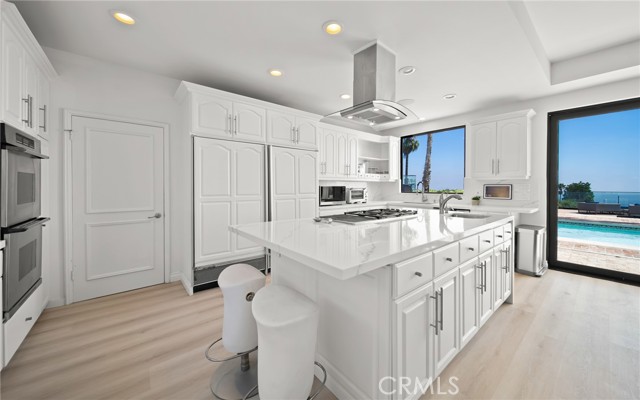 Detail Gallery Image 38 of 200 For 7930 Vulcan Dr, Los Angeles,  CA 90046 - 7 Beds | 8/1 Baths