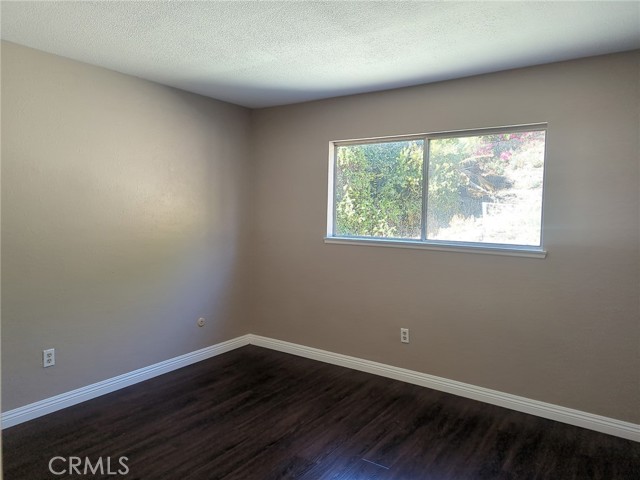 Detail Gallery Image 5 of 6 For 1331 Parkside, Riverside,  CA 92506 - 4 Beds | 3 Baths