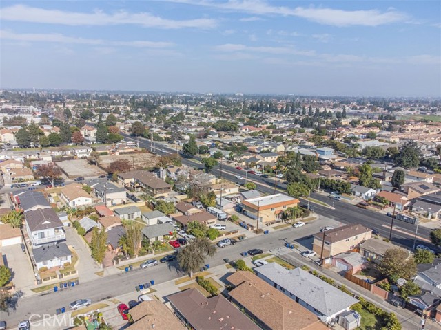 Detail Gallery Image 20 of 20 For 11725 209th St, Lakewood,  CA 90715 - 3 Beds | 1 Baths