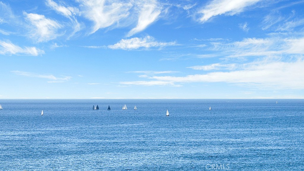 https://media.crmls.org/medias/5e2d8c1f-f3a3-4c11-b4ef-11cf40d73fc0.jpg?preset=X-Large
