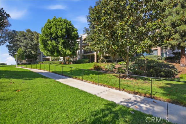 Detail Gallery Image 16 of 17 For 3421 Calle Azul 1f,  Laguna Woods,  CA 92637 - 2 Beds | 2 Baths