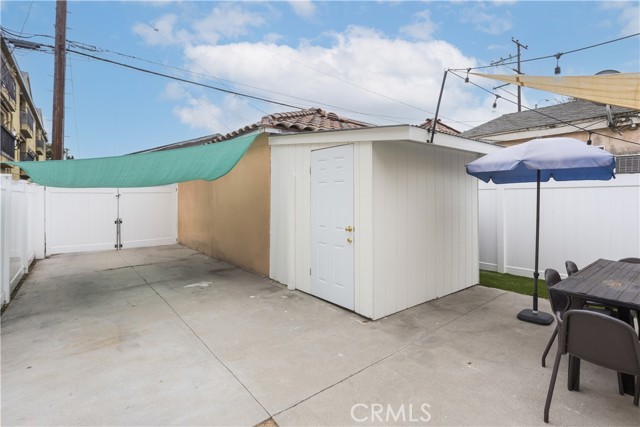 1012 Temple Ave, Long Beach CA: https://media.crmls.org/medias/5e2e098d-dbaf-4457-81bb-c625499b5a98.jpg