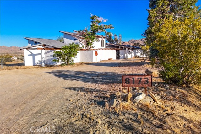Detail Gallery Image 2 of 71 For 8173 Fleur Dr, Joshua Tree,  CA 92252 - 2 Beds | 3 Baths