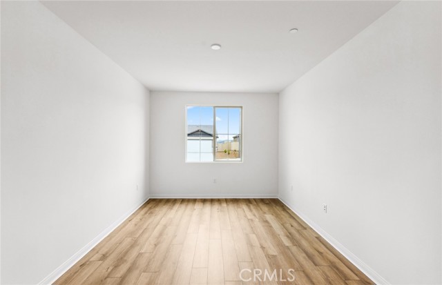 Detail Gallery Image 21 of 26 For 4180 Larchwood Ln, Lake Elsinore,  CA 92530 - 3 Beds | 2 Baths