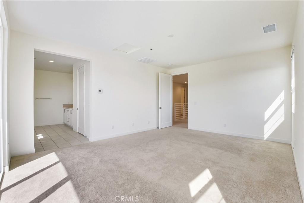 MLS #OC25225551 image #17