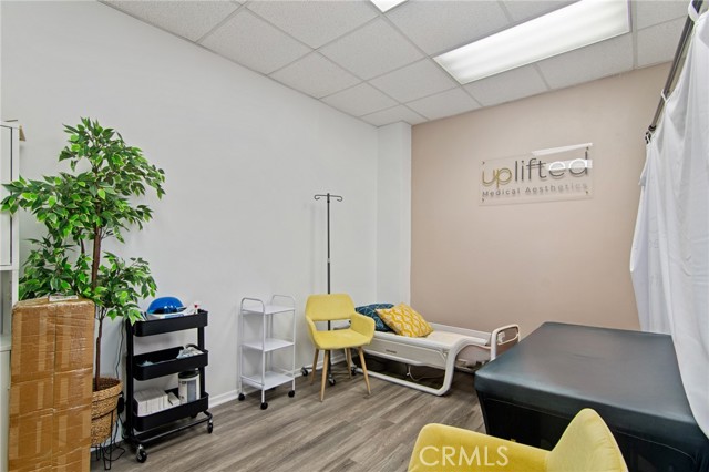 824 Torrance, Redondo Beach CA: https://media.crmls.org/medias/5e300bd0-6241-4cc4-aec0-51a123a16493.jpg