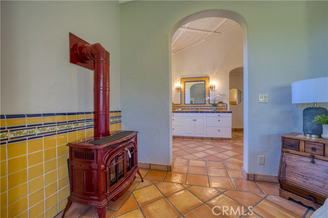 1220 Bassi Drive, San Luis Obispo CA: https://media.crmls.org/medias/5e305247-8907-4b70-acf3-c6cbefbd84b4.jpg