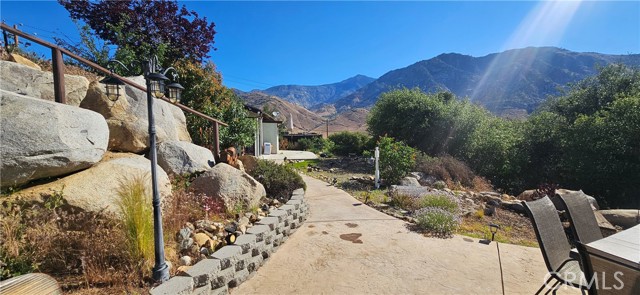 Detail Gallery Image 5 of 58 For 37 Oak, Kernville,  CA 93238 - 2 Beds | 1 Baths