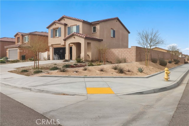 Detail Gallery Image 2 of 18 For 10292 Vanessa Ct, Adelanto,  CA 92301 - 4 Beds | 2/1 Baths