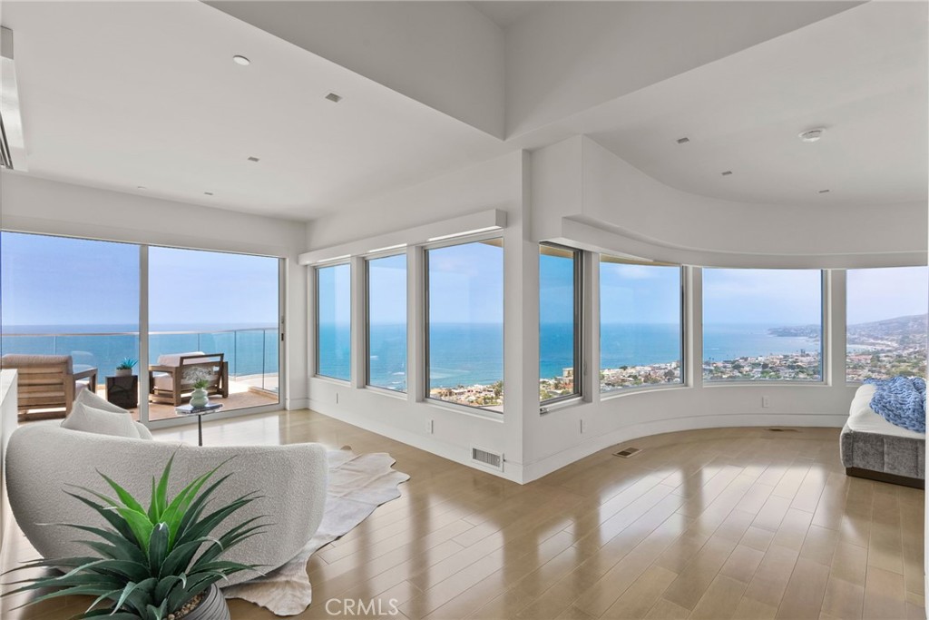 5e31e6a7 6ed3 4c55 9e3e 7a6d09864ea6