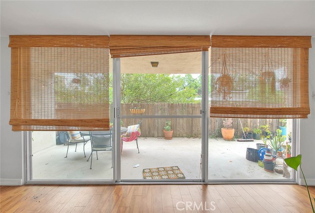 330 W California Boulevard, Pasadena CA: https://media.crmls.org/medias/5e3226d5-fd1b-4647-9f53-0cb86d8ec112.jpg