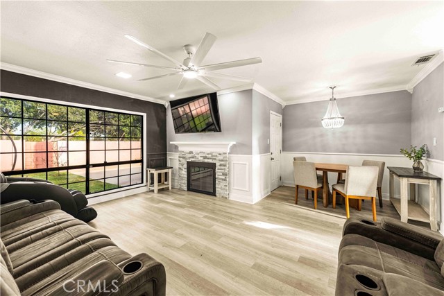 Detail Gallery Image 11 of 39 For 15534 Carfax, Bellflower,  CA 90706 - 3 Beds | 2 Baths