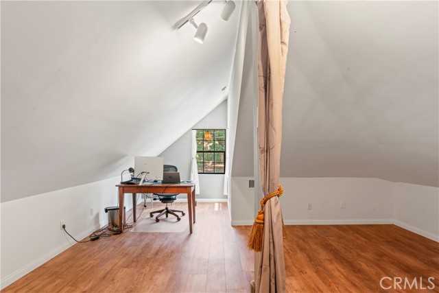 1364 Toronto Drive, Lake Arrowhead CA: https://media.crmls.org/medias/5e324c24-8263-4153-bd74-37b217e1a493.jpg