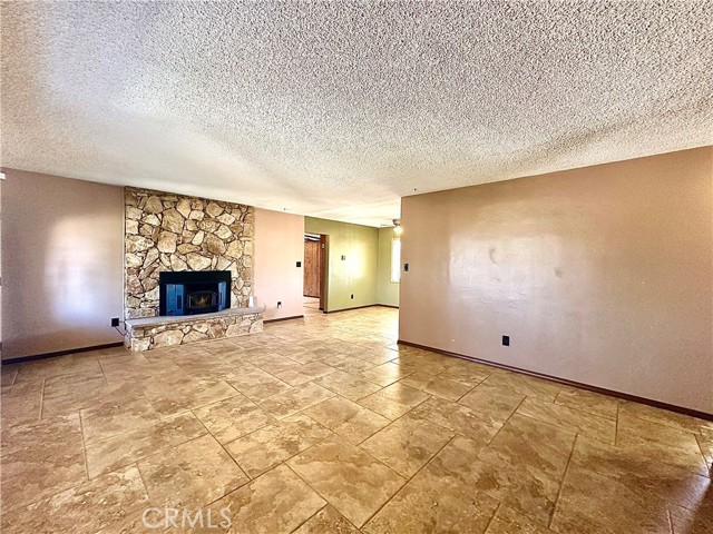 Detail Gallery Image 10 of 51 For 7575 Palomar Ave, Yucca Valley,  CA 92284 - 3 Beds | 2 Baths