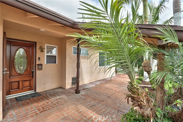 Detail Gallery Image 8 of 62 For 1702 S King St, Santa Ana,  CA 92704 - 3 Beds | 2 Baths
