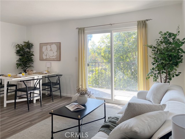 Detail Gallery Image 1 of 30 For 460 Golden Ave #316,  Long Beach,  CA 90802 - 1 Beds | 1 Baths