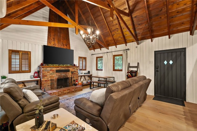 782 W Village, Crestline, CA 92325