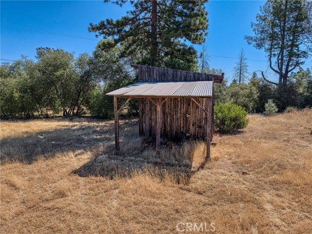 15000 Gray Pine Road, Lower Lake CA: https://media.crmls.org/medias/5e33bc8f-728c-465d-83df-0d88973d9279.jpg