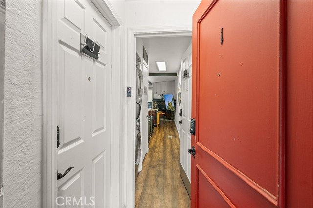 Detail Gallery Image 5 of 29 For 760 Blue Jay #1,  Big Bear Lake,  CA 92315 - 3 Beds | 3 Baths