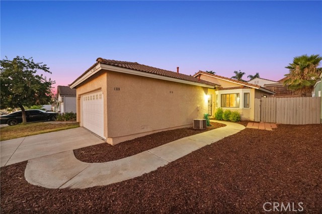 Detail Gallery Image 3 of 38 For 27958 Cactus Flower Dr, Menifee,  CA 92585 - 2 Beds | 2 Baths