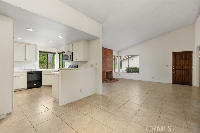 Detail Gallery Image 15 of 46 For 12855 via Moura, San Diego,  CA 92128 - 2 Beds | 2 Baths