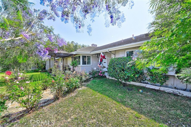 11471 Gill Drive, Garden Grove CA: https://media.crmls.org/medias/5e35c30b-4ef3-4b9d-bba3-d3b72b5358f7.jpg