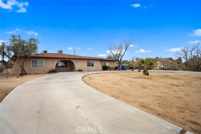 Detail Gallery Image 3 of 45 For 58129 Pueblo Trail, Yucca Valley,  CA 92284 - 3 Beds | 2 Baths