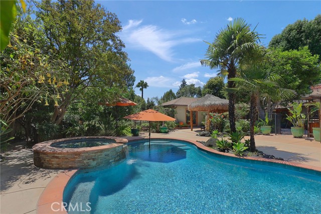 5866 Varna Avenue, Valley Glen CA: https://media.crmls.org/medias/5e3650fc-af6a-4f89-8385-52ec0a196a16.jpg