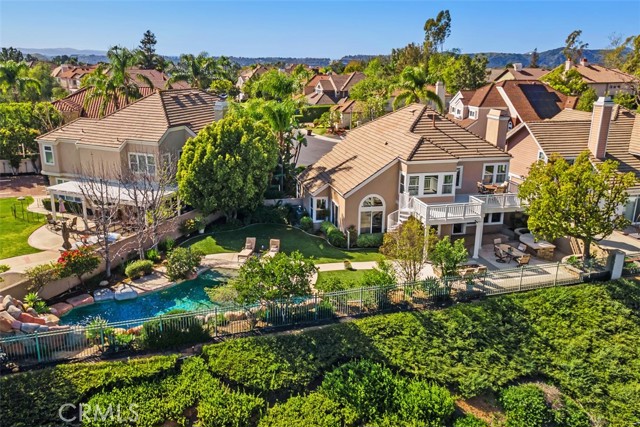 Detail Gallery Image 3 of 51 For 2 Muirfield, Rancho Santa Margarita,  CA 92679 - 4 Beds | 3 Baths