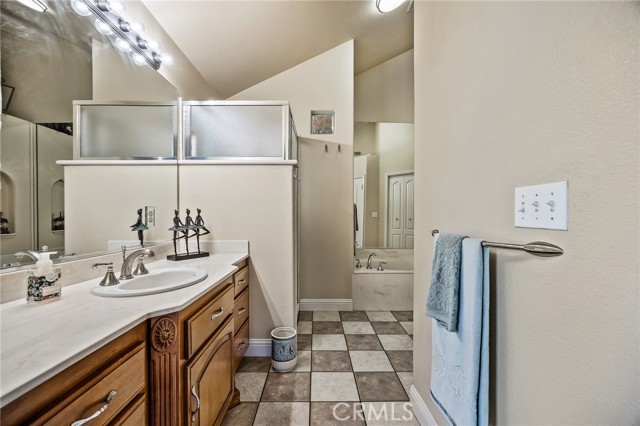 Detail Gallery Image 18 of 46 For 35356 Bonadelle, Madera,  CA 93636 - 4 Beds | 3 Baths