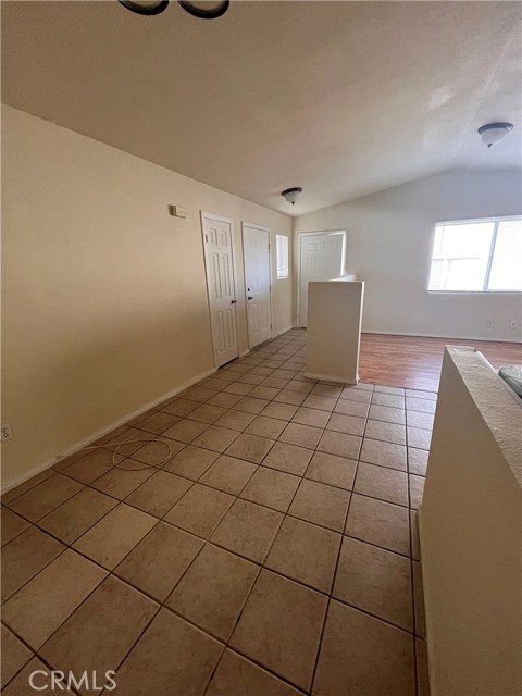 Detail Gallery Image 4 of 14 For 7207 Murray Lane, Apt a a,  Yucca Valley,  CA 92284 - 2 Beds | 2 Baths