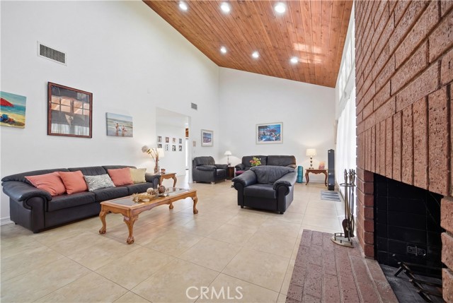 Detail Gallery Image 10 of 23 For 23139 Park Contessa, Calabasas,  CA 91302 - 4 Beds | 4/1 Baths