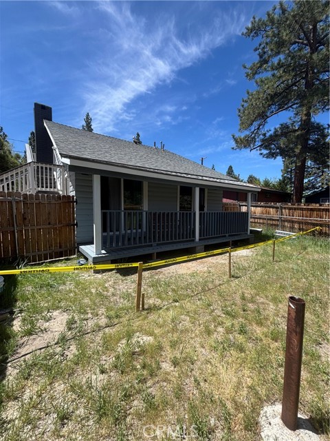 445 E Meadow Lane, Big Bear City CA: https://media.crmls.org/medias/5e393ee0-91df-4d4e-8fb8-f3682dd993b4.jpg