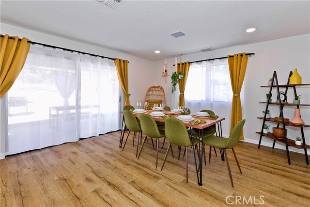 Detail Gallery Image 13 of 39 For 57440 Airway Ct, Yucca Valley,  CA 92284 - 3 Beds | 2 Baths