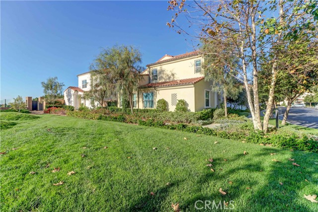 Detail Gallery Image 2 of 49 For 158 Falcon, Irvine,  CA 92618 - 4 Beds | 3/1 Baths