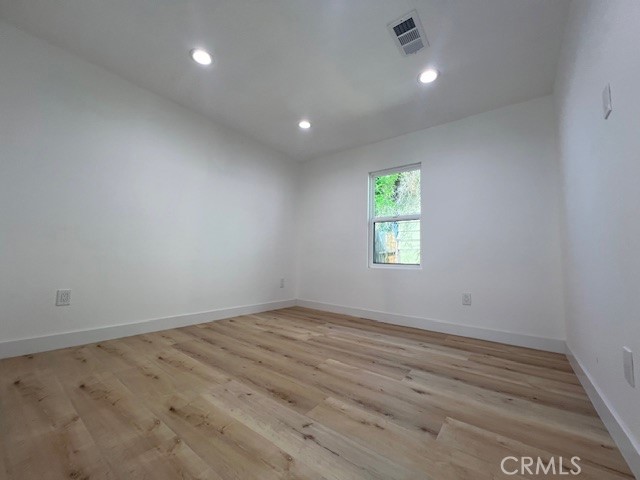 https://media.crmls.org/medias/5e39f297-8538-475f-8285-51cf5172782b.jpg?preset=X-Large