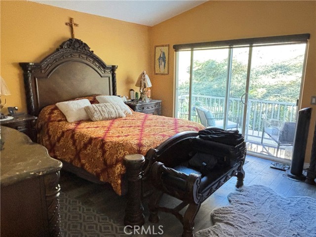 Detail Gallery Image 19 of 28 For 27700 Thalia Ln, Canyon Country,  CA 91351 - 3 Beds | 3 Baths