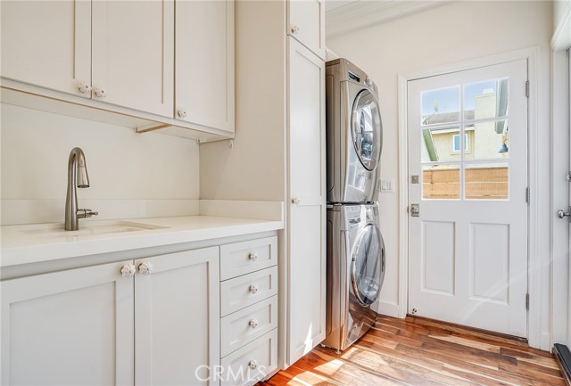 2002 Robinson Street, Redondo Beach, California 90278, 3 Bedrooms Bedrooms, ,2 BathroomsBathrooms,Residential,Sold,Robinson,PV21181666