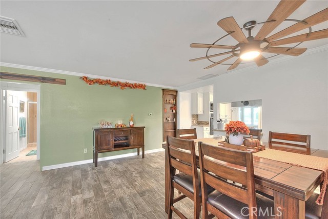 Detail Gallery Image 20 of 67 For 5026 Hersholt, Lakewood,  CA 90712 - 5 Beds | 2 Baths