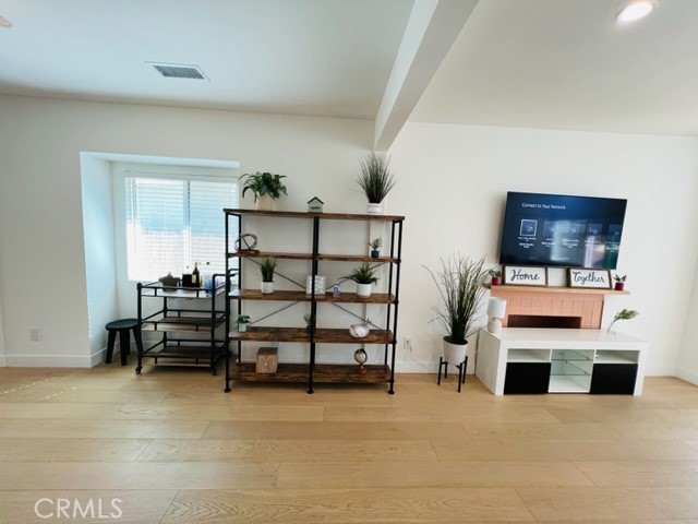 Detail Gallery Image 18 of 63 For 2672 Newell St, Los Angeles,  CA 90039 - – Beds | – Baths