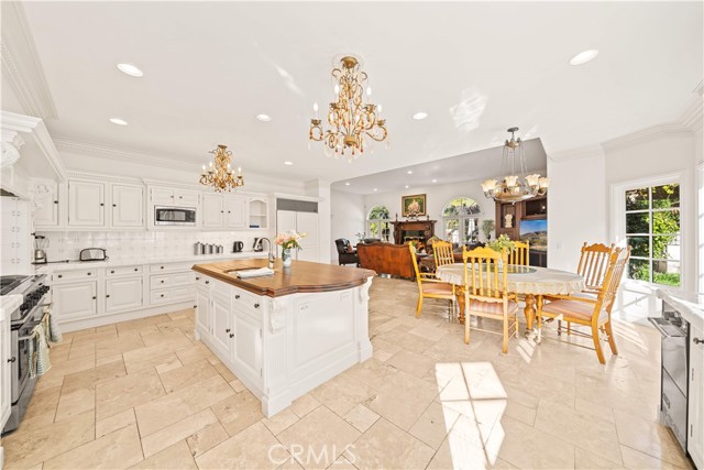 Detail Gallery Image 15 of 71 For 1161 N Coyote, Orange,  CA 92869 - 5 Beds | 5/1 Baths