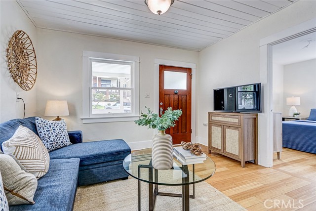 Detail Gallery Image 5 of 39 For 221 S Guadalupe, Redondo Beach,  CA 90277 - 3 Beds | 1 Baths