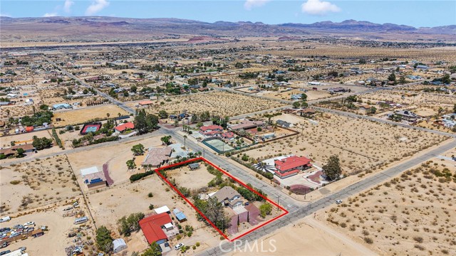27580 Linda Vista Road, Barstow CA: https://media.crmls.org/medias/5e3b2822-526b-4cd6-b668-af0f081b0c6e.jpg