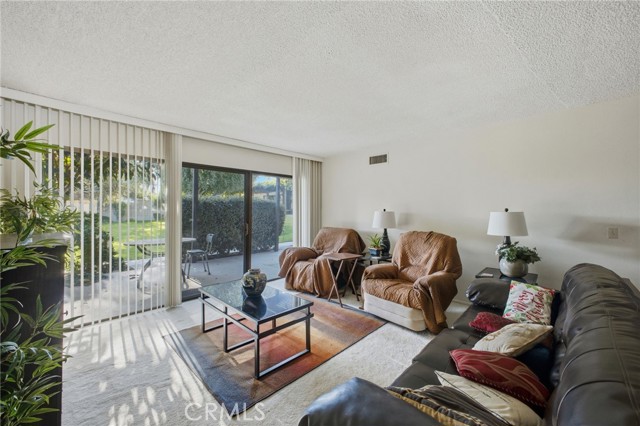 Detail Gallery Image 11 of 43 For 45830 Ocotillo Dr, Palm Desert,  CA 92260 - 3 Beds | 2 Baths