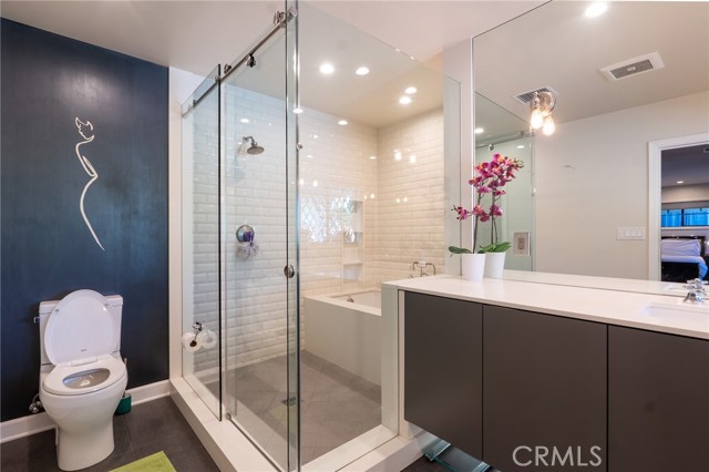 Detail Gallery Image 27 of 36 For 17928 Sunburst St, –,  CA 91325 - 3 Beds | 3 Baths