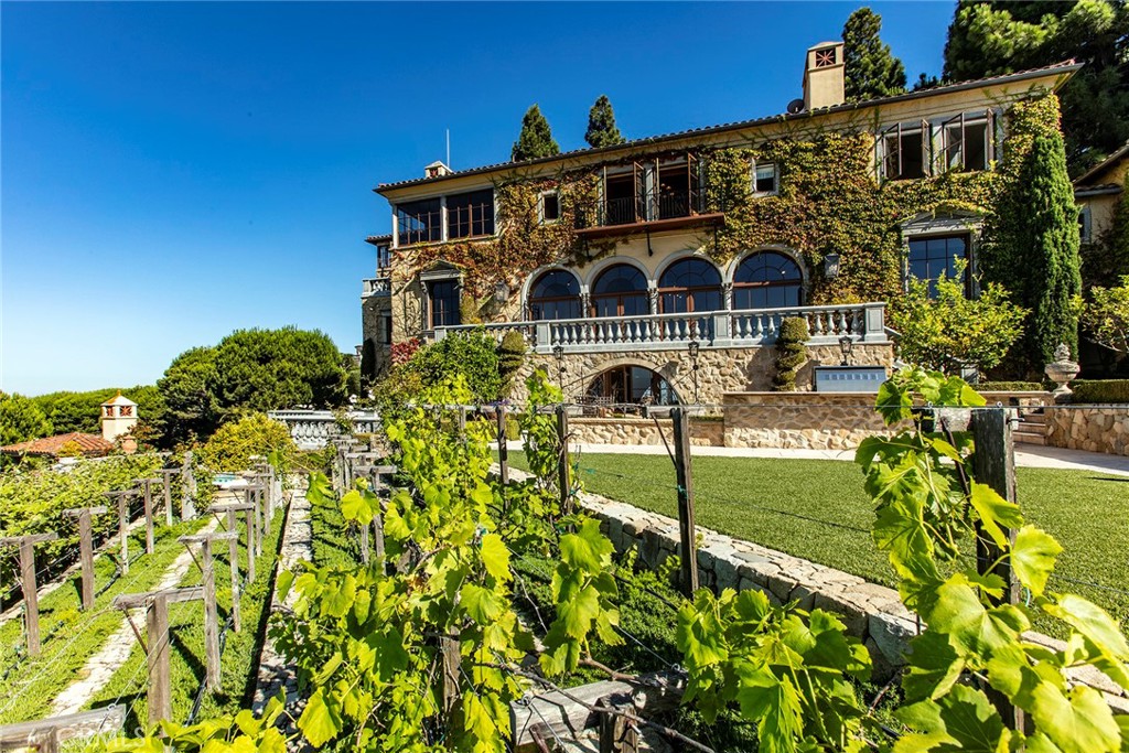 705 Via La Cuesta, Palos Verdes Estates, CA 90274