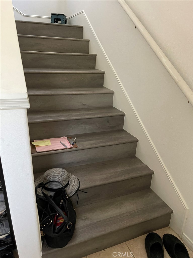 https://media.crmls.org/medias/5e3d61d3-8d66-42df-b5b7-b0540d83bc5b.jpg?preset=X-Large