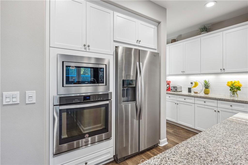 5e3e275e 2784 459c 9b37 F25e309b0891