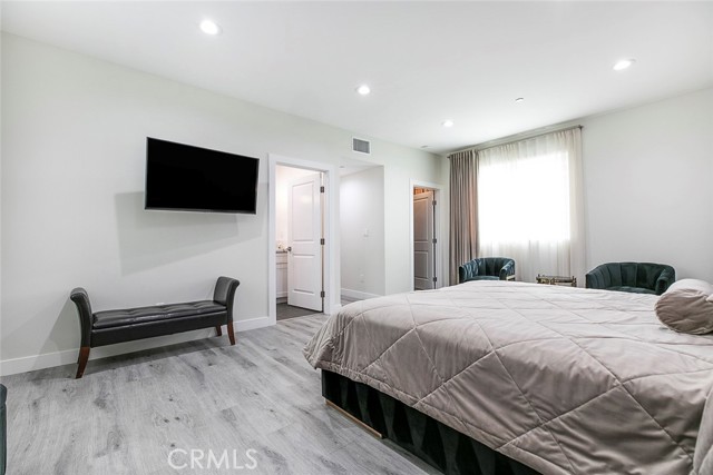 Detail Gallery Image 17 of 52 For 9124 N Nilo Ln, Panorama City,  CA 91402 - 4 Beds | 3/1 Baths