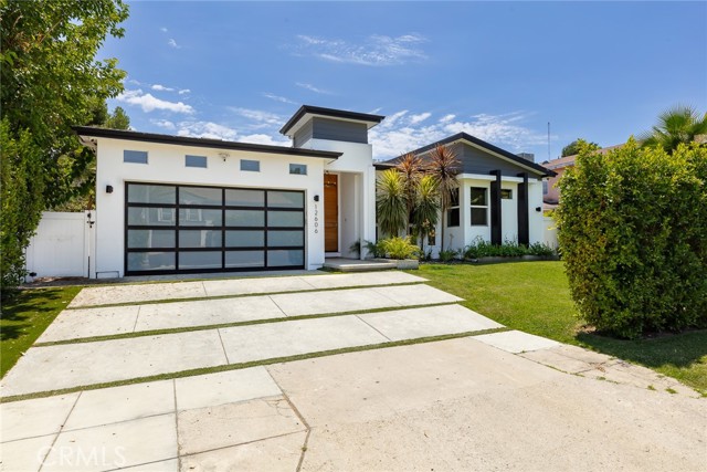 Front Image Thumbnail for CRSR26069004